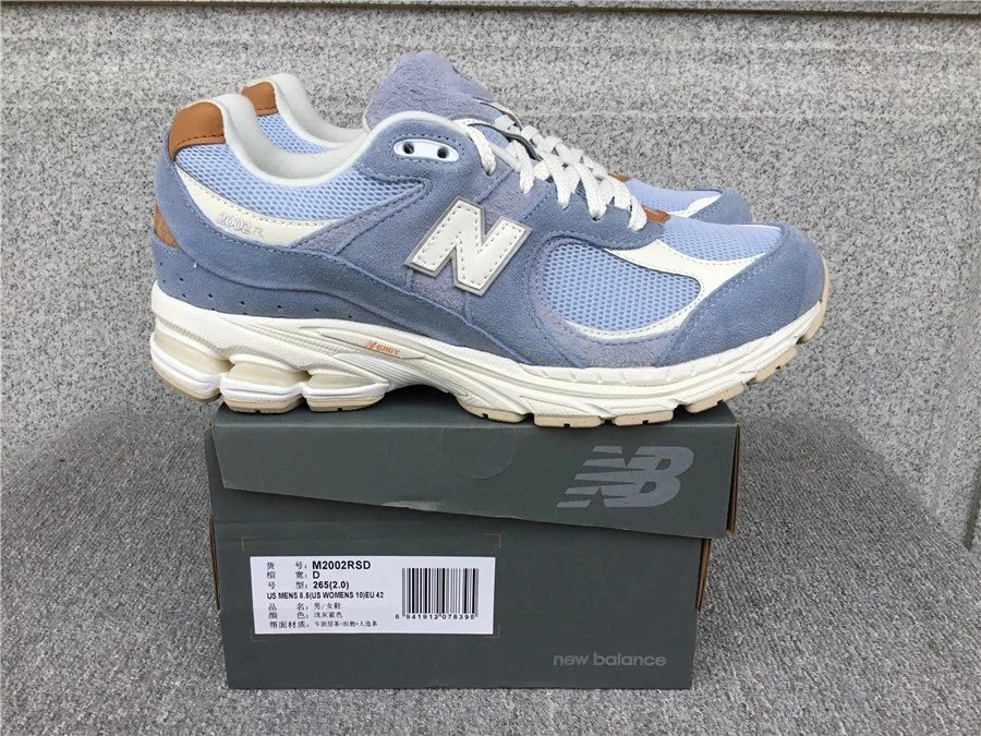 NB2002R New Balance 2002R Sneakers
13 colorways