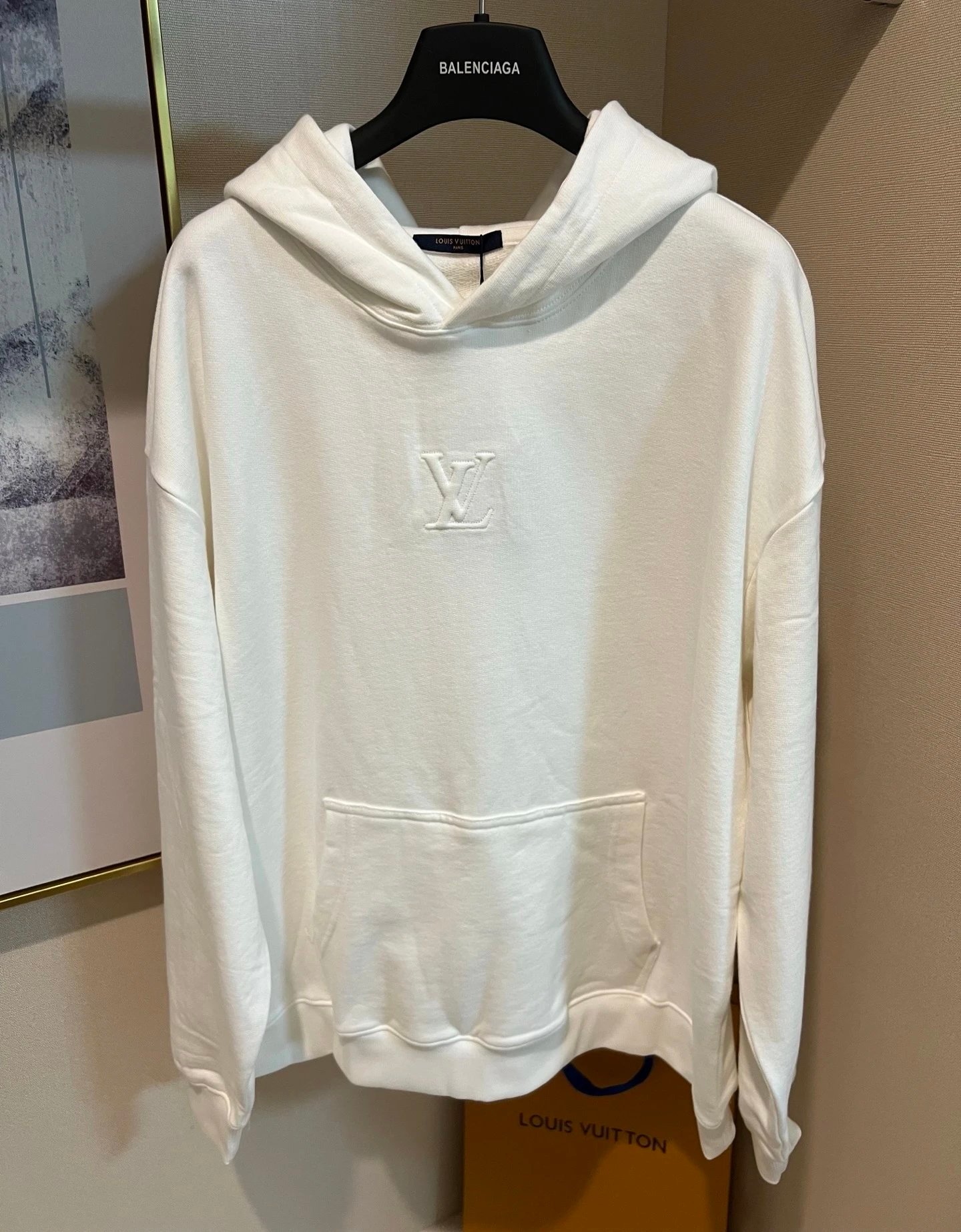 LV Louis Vuitton Hoodie
6 colorways