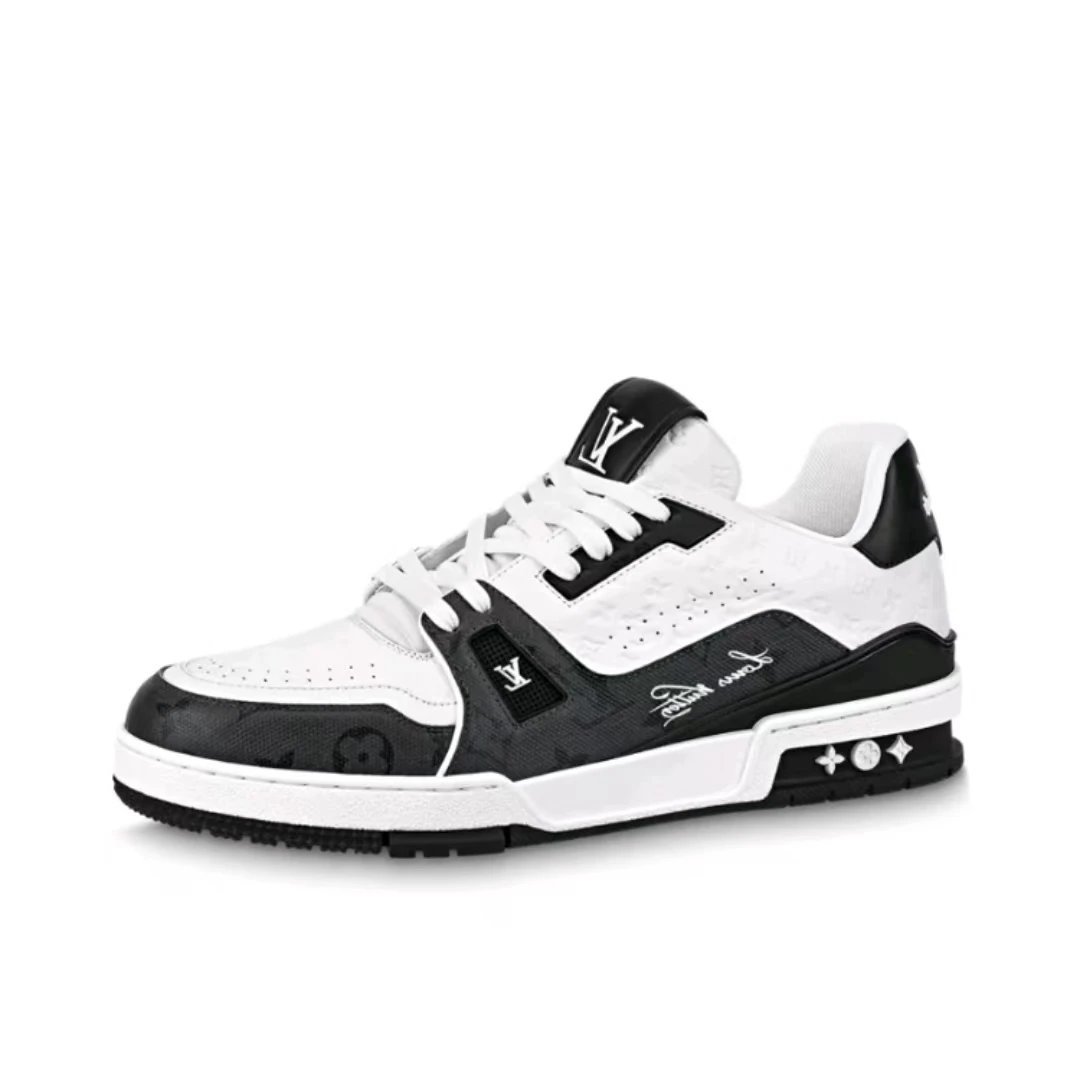 LOUIS VUITTON Trainer Shoes
10 colorways