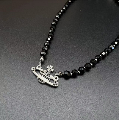 Vivienne Westwood
Obsidian Necklace