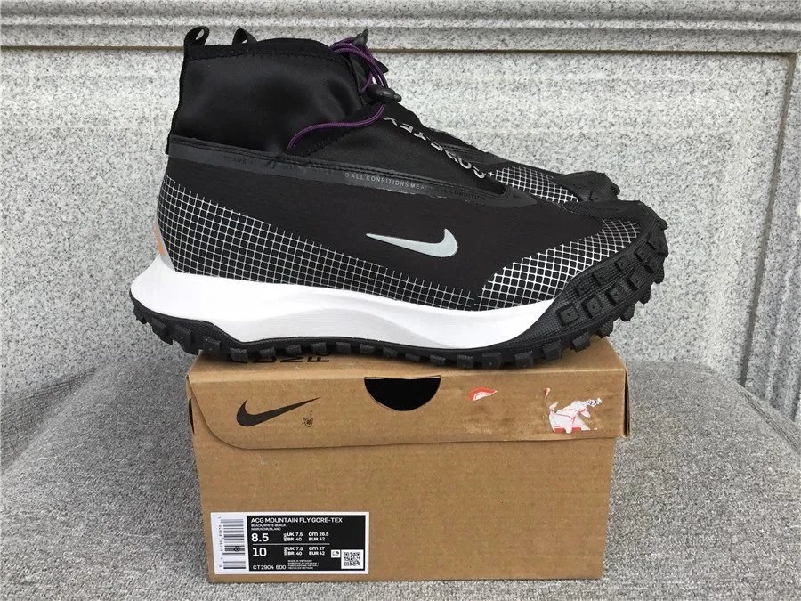 Nike ACG Mountain Fly Sneakers
13 colorways