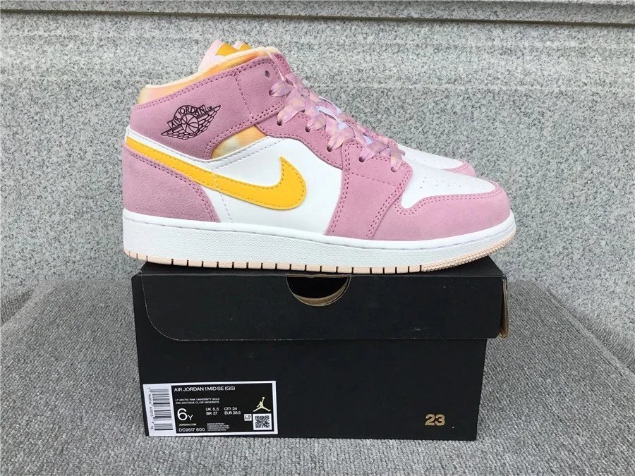 Air Jordan 1 Sneakers
13 colorways