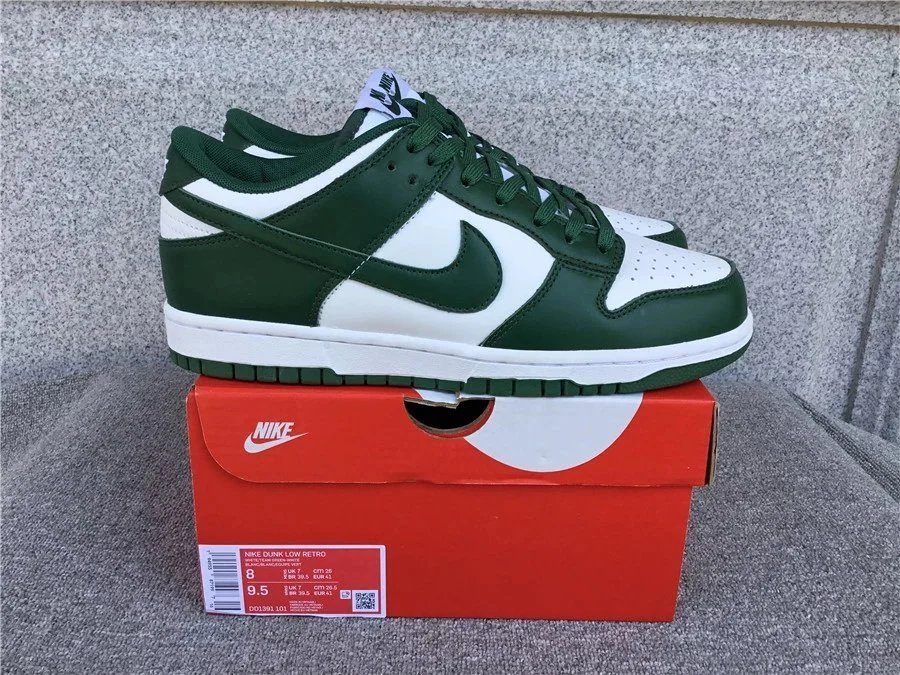 Nike Dunk Shoes
15 colorways