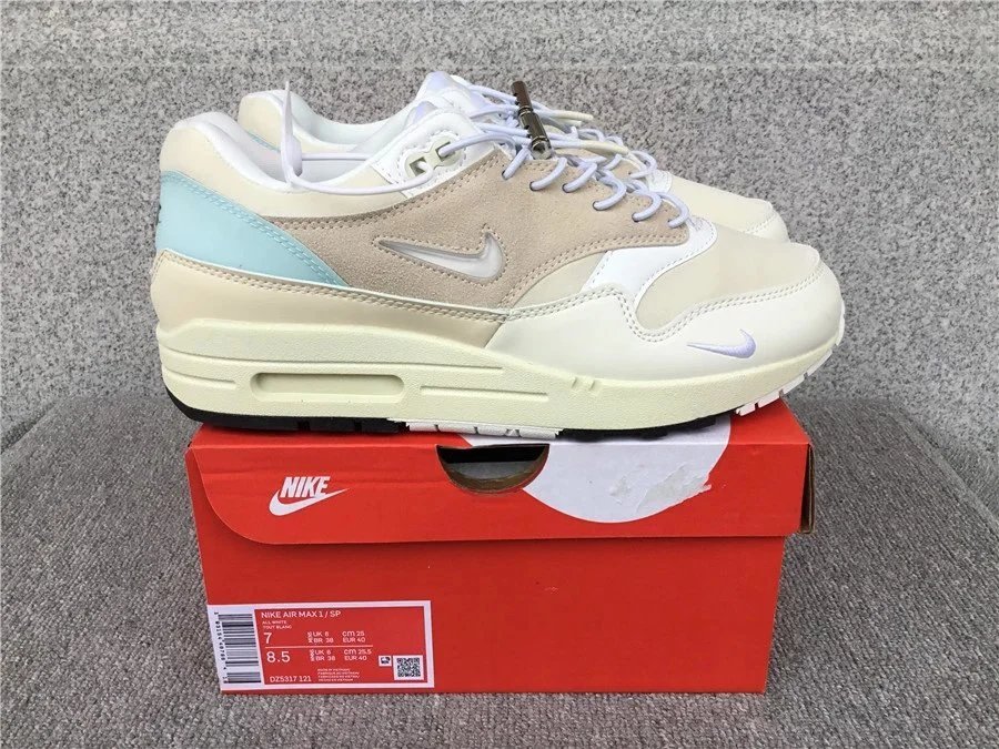 Nike Air Max 1 Sneakers
15 colorways