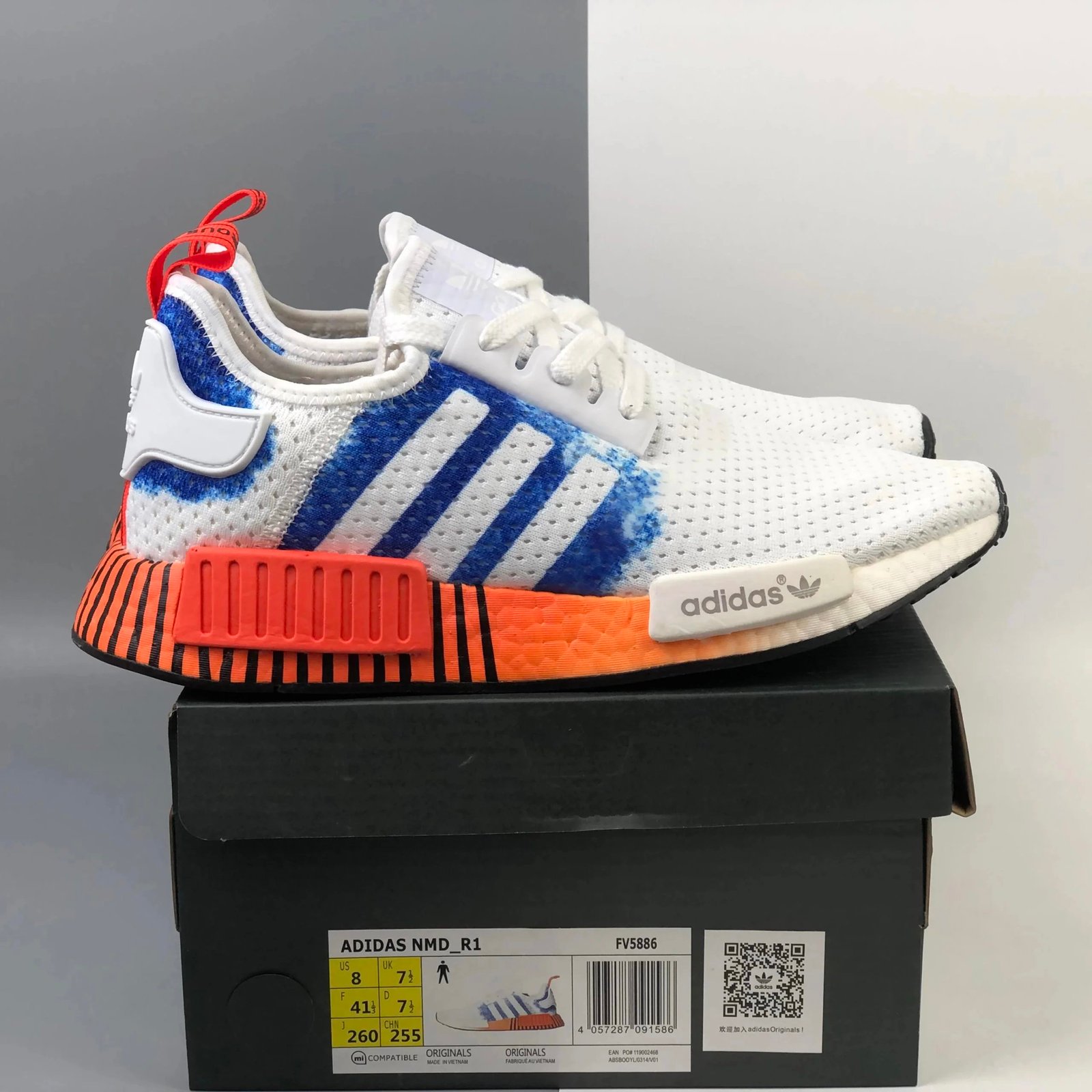 Adidas Originals Sneakers
15 colorways