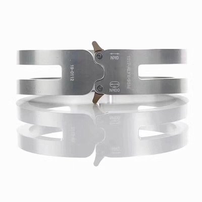 Alyx Metal
Bracelet