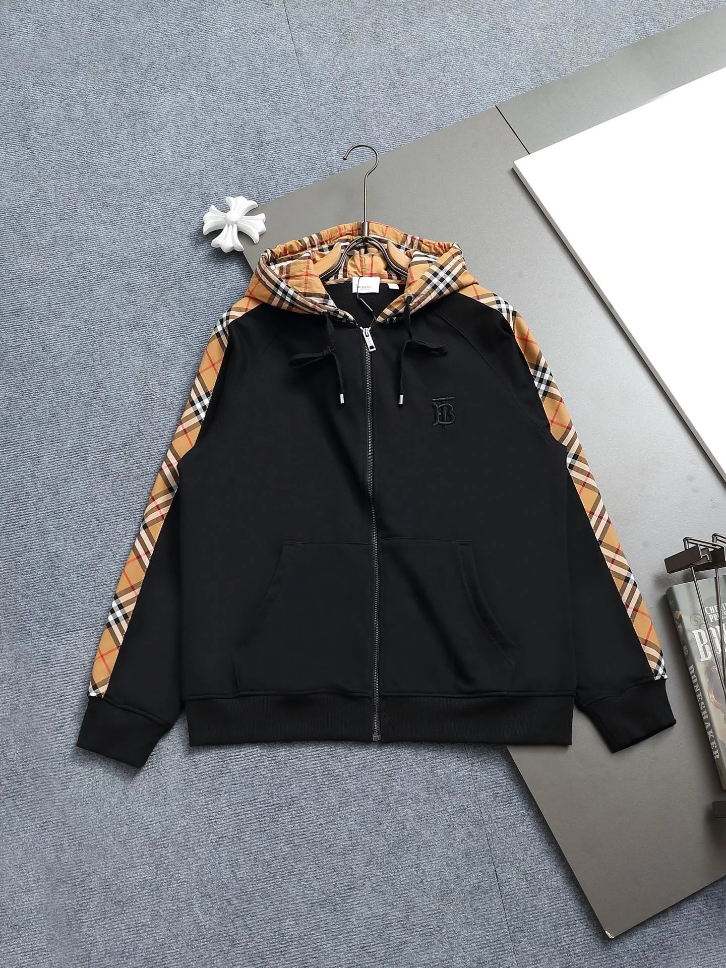Burberry Hoodie
6 colorways