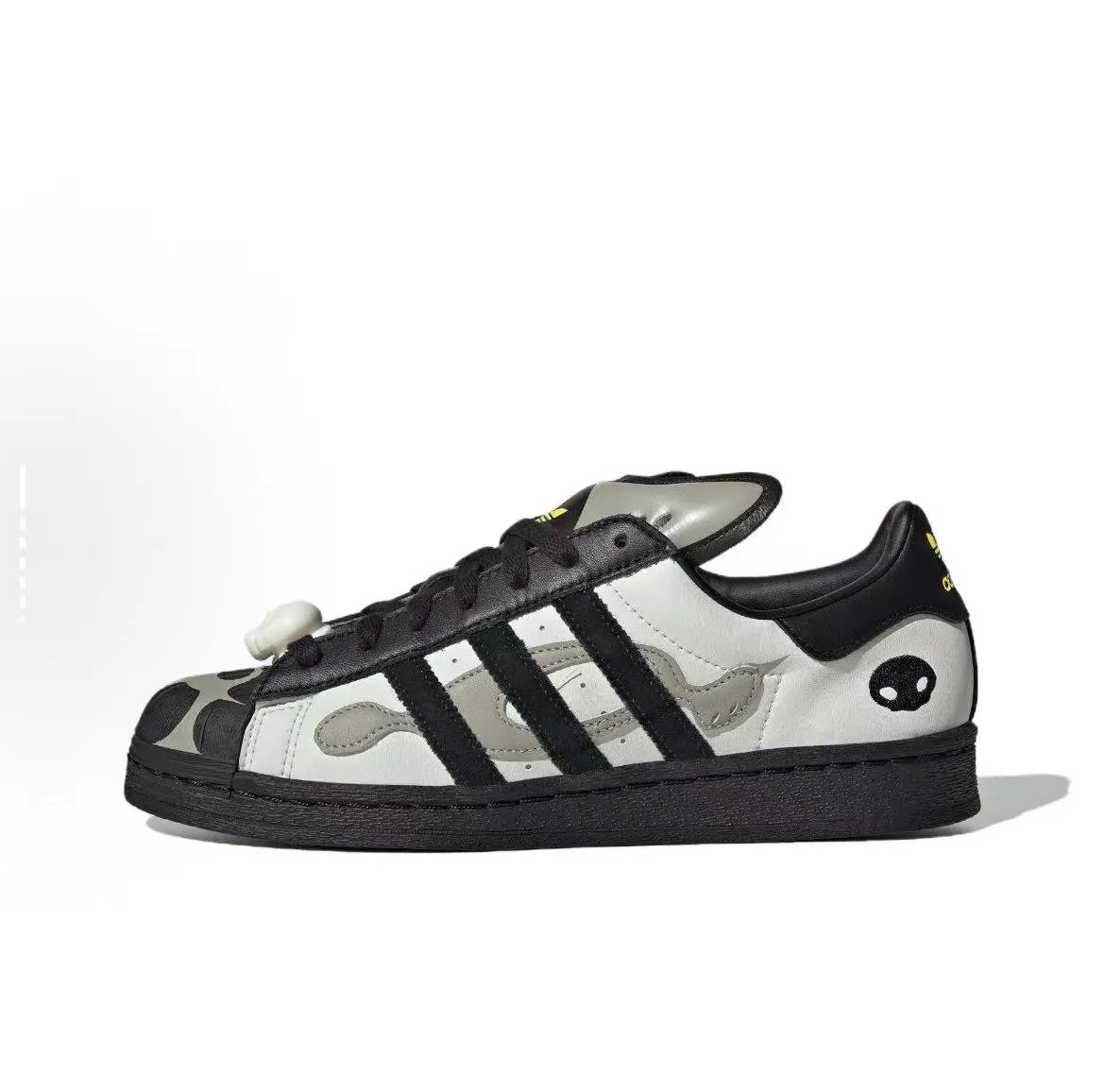 Adidas Originals SUPERSTAR Shoes
29 colorways